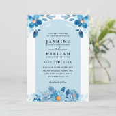 Elegante Blauwe Marine Bloemencode QR Code Bruilof Kaart (Staand voorkant)