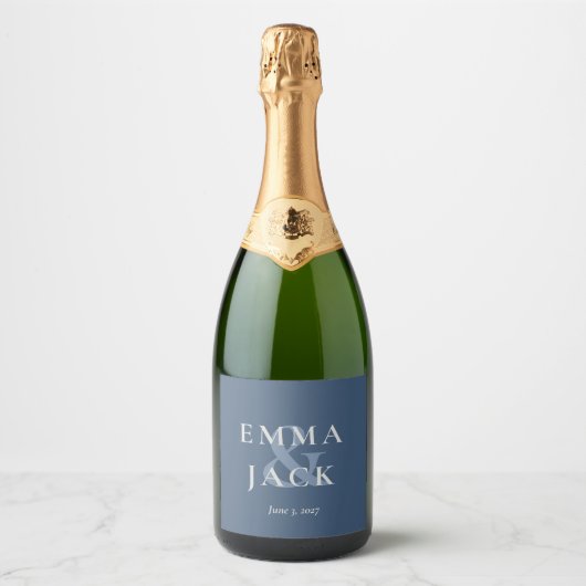 Elegante Blauwe Minimalistische ampersand Huwelijk Sparkling Wijnetiket (Voorkant)