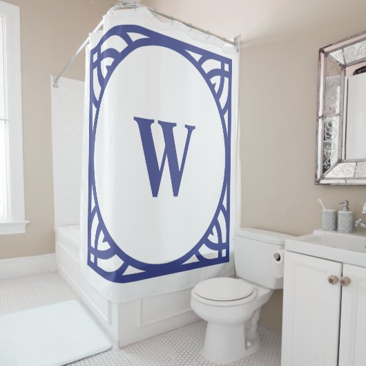 Elegante Blauwe Rand Monogram Douchegordijn (In situ)