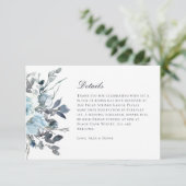 Elegante Blauwe Waterverf Bloemen Bruiloft Details RSVP Kaartje (Staand voorkant)