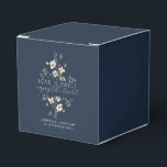 Elegante Blauwe Wilde Bloem Liefde Is Zoet Trouwen Bedankdoosjes<br><div class="desc">Verwen uw huwelijksgasten met deze elegante bloemige favorieten doos met de romantische boodschap Love is Sweet Enjoy the Treat. Perfect voor uw kleine zoete traktatie, deze gepersonaliseerde marineblauwe doos bevat de namen van het paar en de huwelijksdatum, mooi geaccentueerd met delicate waterverf botanische illustraties en witte typografie. Ideaal voor rustieke,...</div>