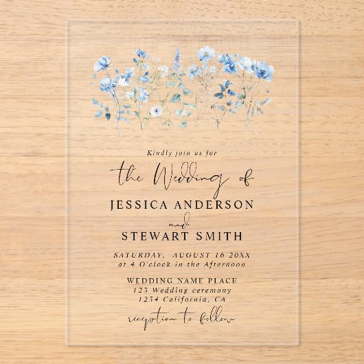 Elegante blauwe wilde bloemen bloemenbruiloft acryl uitnodigingen (Voorkant)