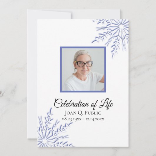 Elegante Blauwe Winter Sneeuwvlokken Viering van h Kaart (Voorkant)