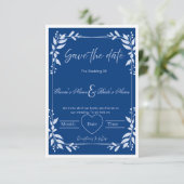 Elegante Blauwe & Witte Bloem "Save the Date" Kaart (Staand voorkant)