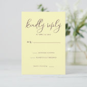Elegante Bleekgele RSVP Kaart (Staand voorkant)