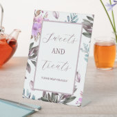 Elegante bloem en zoete lekkernijen reclamebord met voetstuk (Insitu)