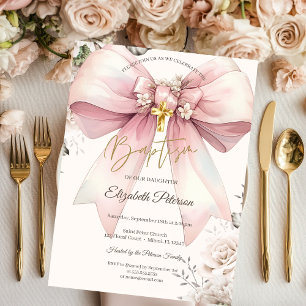 Elegante bloemboog gouden kruisrozen crème doop kaart