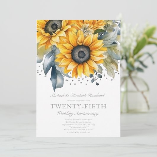 Elegante Bloemen 25e bruiloft Jubileum Uitnodiging (Staand voorkant)