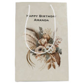 Elegante bloemen bladeren en veren verjaardag medium cadeauzakje (Voorkant)