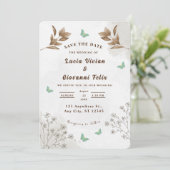 Elegante bloemen- en vlinderhuwelijksuitnodiging kaart (Staand voorkant)