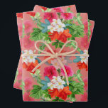 Elegante Bloemen op Roze Inpakpapier Vel<br><div class="desc">Bloemstukken op een roze achtergrond zijn te zien op deze vellen cadeaupapier,  leuk voor elke gelegenheid.</div>