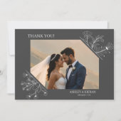 Elegante Bloemen Rook Grijs Huwelijk Bedankkaart (Voorkant)