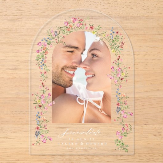 Elegante Bloemenboog Fotobruiloft Bewaar onze datu Acryl Uitnodigingen (Voorkant)