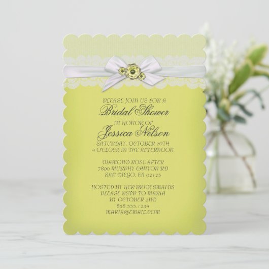 Elegante bloemengele lintdouche uitnodigen kaart (Staand voorkant)