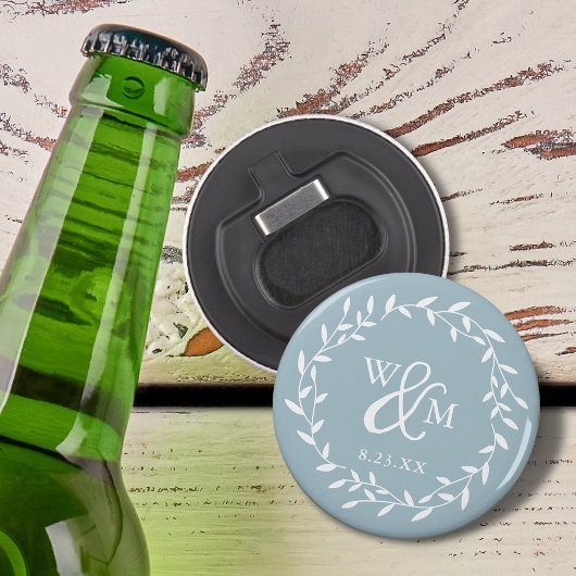 Elegante bloemenkrans monogram stofblauw button flesopener