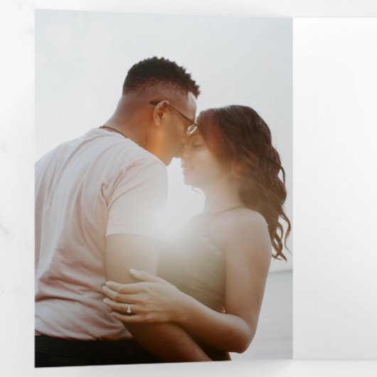 Elegante bloemenlavendel Alles in één bruiloft Drieluik Uitnodiging (Binnenzijde eerst)