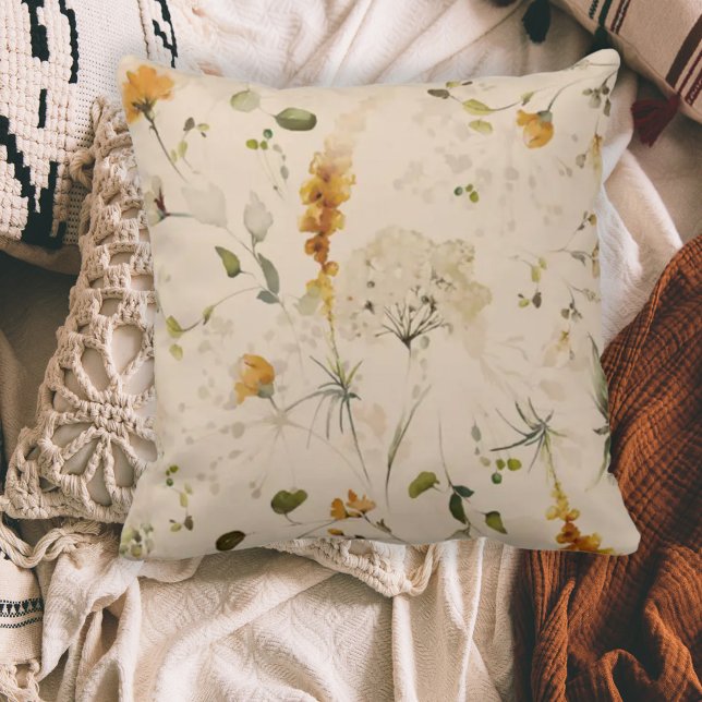 Elegante Bloementuin met Wilde Bloemen Kussen (Creator heeft geüpload)