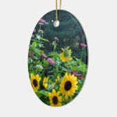 Elegante bloementuin zonnebloemen zinnias madelief keramisch ornament (Links)