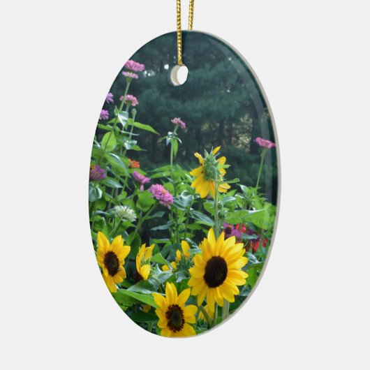 Elegante bloementuin zonnebloemen zinnias madelief keramisch ornament (Links)