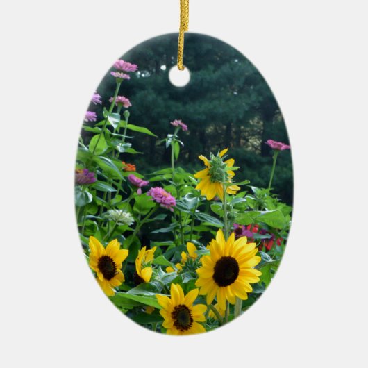 Elegante bloementuin zonnebloemen zinnias madelief keramisch ornament (Voorkant)