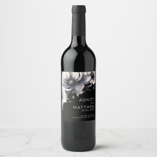 Elegante bloemenzwart wit bruiloft wijn etiket (Voorkant)