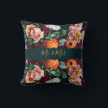 Elegante bloemige botanische rustieke Mr. & Mrs. t Kussen<br><div class="desc">Prachtig bloemig botanisch diep bosgroen rustieke achtergrond Mr. & Mrs. trouwdag kussen. Perfect voor een bruidsfeest of trouwcadeau.</div>