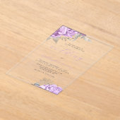 Elegante Bloemige Lila Zilveren Script Bruiloft Acryl Uitnodigingen (Laagn)