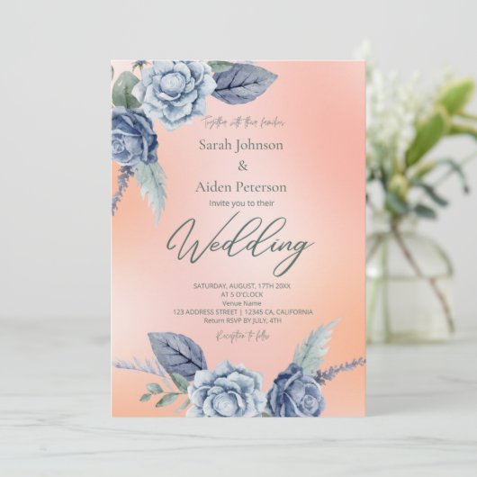 Elegante bloemige perzik- en stoffig blauwe trouw kaart (Staand voorkant)