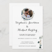 Elegante bloemkrans foto bruiloft uitnodiging (Voorkant / Achterkant)