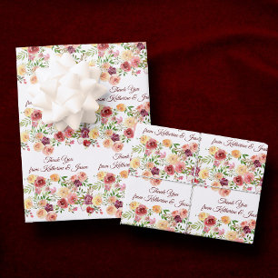 Elegante Bloemrijke Bordeauxrode Monogram Huwelijk Inpakpapier Vel