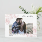 Elegante Bloemrijke Script Foto Huwelijk Save The Date (Staand voorkant)
