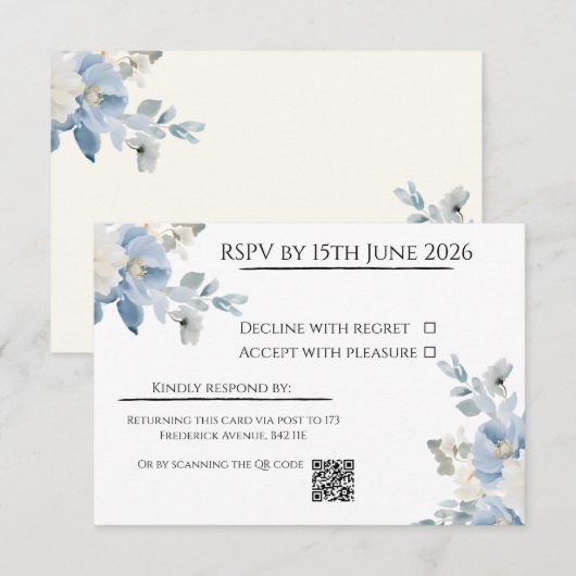 Elegante Blue Floral Wedding RSVP Kaart met QR-cod (Voorkant / Achterkant)