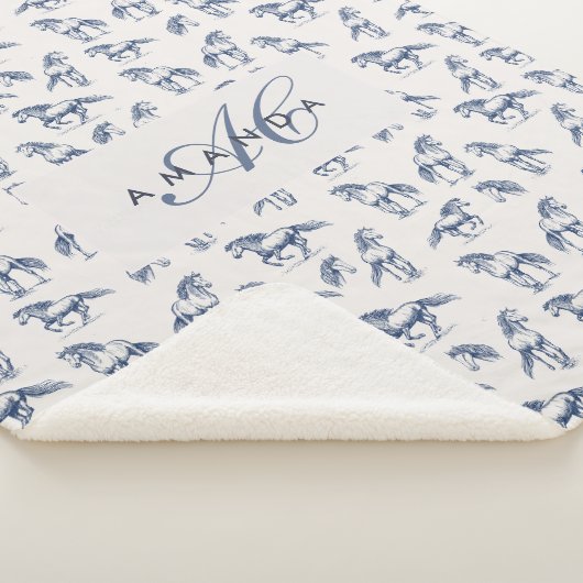 Elegante Blue Horses Monogrammed Initiaal geschenk Sherpa Deken (3/4)