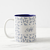 Elegante Blue Horses Monogrammed Initiaal geschenk Tweekleurige Koffiemok (Links)