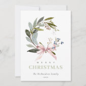 Elegante Blush Blauw Groene Winter Kerst Krans Feestdagenkaart (Voorkant)