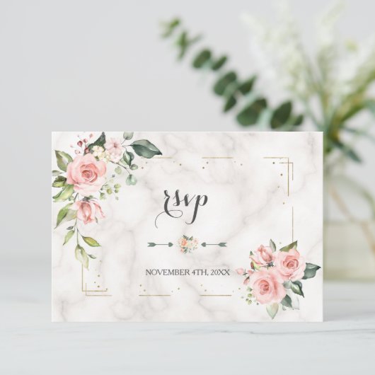 Elegante Blush Bloem Goud Glitter Marmer Bruiloft RSVP Kaartje (Staand voorkant)