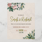 Elegante Blush Bloemen Monogram Huwelijk Folie Uitnodiging Briefkaart (Voorkant)