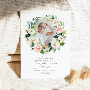 Elegante Blush Bloemen Viering van het leven Begra Kaart