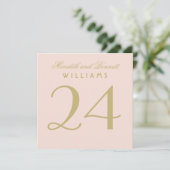 Elegante Blush Gold bruiloft Monogram Tafelnummer (Staand voorkant)