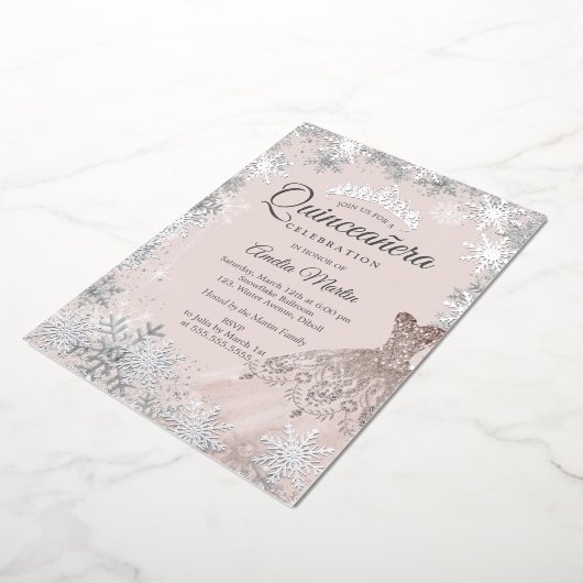 Elegante Blush Roze Winter Sneeuwvlok Quinceanera Folie Uitnodiging (Gedraaid)