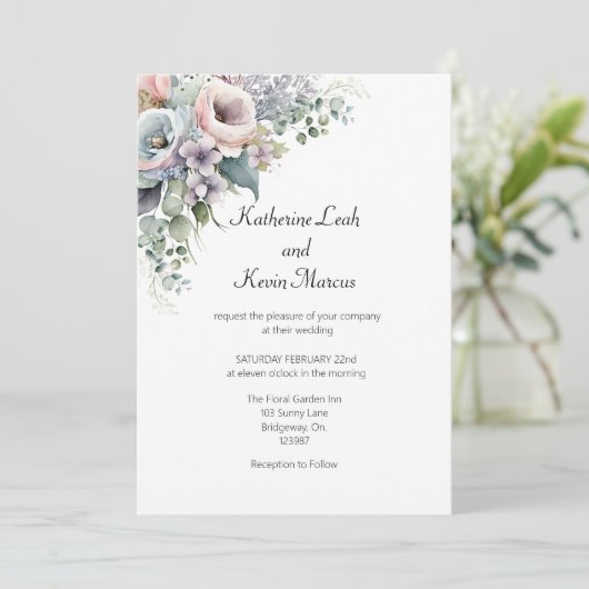 Elegante Blush Roze Wit Bloemen Bruiloft Uitnodigi Kaart (Staand voorkant)