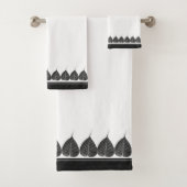 Elegante Bodhi bladeren op zwart en wit tinten Bad Handdoek (Insitu)