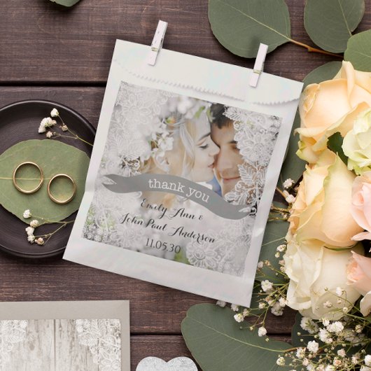 Elegante boerderij kant dank u bedankzakje