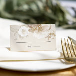 Elegante Boho Bloemen Bruiloft Escort / Plaats Kaa Plaatskaartje<br><div class="desc">Deze prachtige bruiloft receptie plaats / escort kaart beschikt over een neutrale boho bloemenillustratie, een klassieke ecru kleur achtergrond, en elegante typografie. De voorkant heeft ruimte om gastennaam en tabelnummers te schrijven. Op de achterkant staan je namen en trouwdatum in klassieke typografie. Dit elegante ontwerp is een fantastische keuze voor...</div>