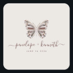 Elegante Boho Butterfly Bourgogne Taupe bruiloft Vierkante Sticker<br><div class="desc">Voeg een grillige en aardse touch aan uw bruiloft briefpapier met deze gepersonaliseerde vlinder bruiloft sticker. Met een neutraal getinte boho vlinder en elegante handgeschreven namen met uw speciale datum, is het perfect voor het verzegelen van enveloppen, gunstzakken of feestdecoratie. Ontworpen voor natuur-liefhebbende koppels, past dit zachte en moderne ontwerp...</div>