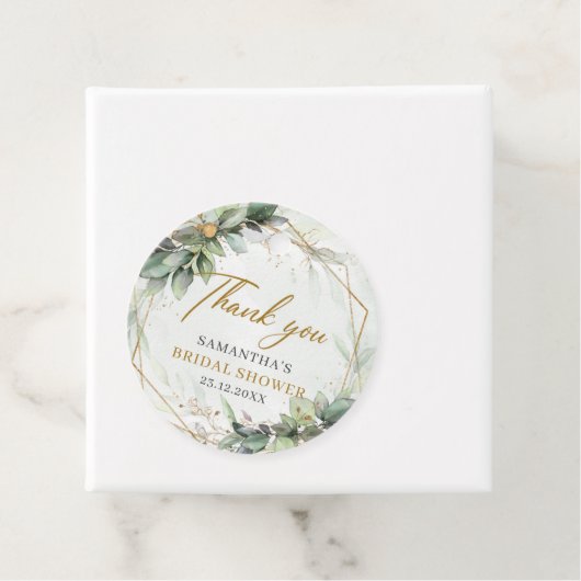 Elegante boho eucalyptus groene bruidsdouche bedankjes labels (In situ)