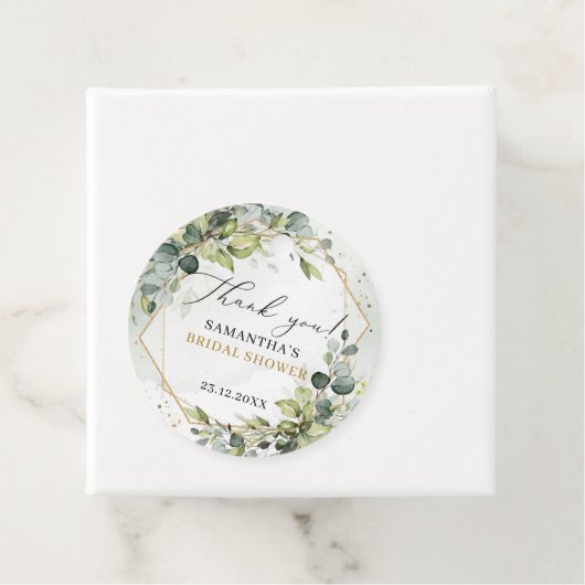 Elegante boho eucalyptus groene bruidsshowers bedankjes labels (In situ)