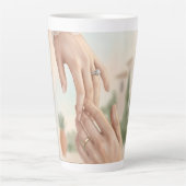 Elegante Boho Meisje Latte Mok | Zachte Vrouwelijk (Voorkant)