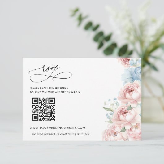 Elegante Boho Zomer Lente Blush Bloemen QR CODE RSVP Kaartje (Staand voorkant)