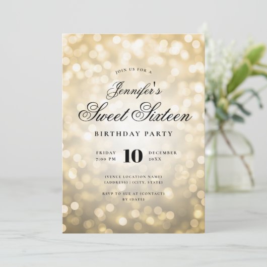 Elegante Bokeh Lights Formal Script Sweet 16 Gold Kaart (Staand voorkant)